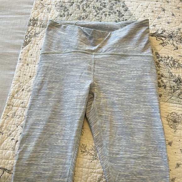 Lulu Lemmon Leggings - Picture 2 of 4